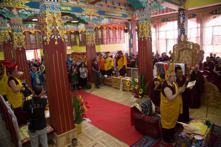 Karmapa in Ladakh: photos and report - The 17th Karmapa: Official ...