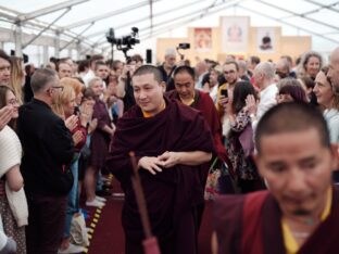 Thaye Dorje, His Holiness the 17th Gyalwa Karmapa, visits the London Diamond Way Buddhist Centre. Photo: Tokpa Korlo.