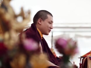 Thaye Dorje, His Holiness the 17th Gyalwa Karmapa, visits the London Diamond Way Buddhist Centre. Photo: Tokpa Korlo.