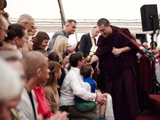 Thaye Dorje, His Holiness the 17th Gyalwa Karmapa, visits the London Diamond Way Buddhist Centre. Photo: Tokpa Korlo.