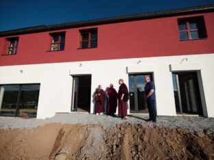 Thaye Dorje, His Holiness the 17th Gyalwa Karmapa, visits Nala Centre and Padkar Ling in the Czech Republic. Photo: Tokpa Korlo.