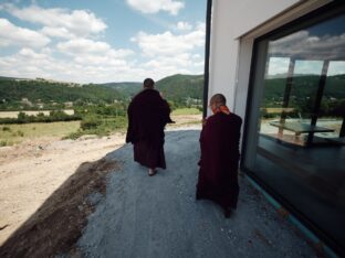 Thaye Dorje, His Holiness the 17th Gyalwa Karmapa, visits Nala Centre and Padkar Ling in the Czech Republic. Photo: Tokpa Korlo.