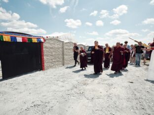 Thaye Dorje, His Holiness the 17th Gyalwa Karmapa, visits Nala Centre and Padkar Ling in the Czech Republic. Photo: Tokpa Korlo.