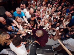 Thaye Dorje, His Holiness the 17th Gyalwa Karmapa, at the Europe Center. Photo: Tokpa Korlo.