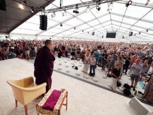 Thaye Dorje, His Holiness the 17th Gyalwa Karmapa, at the Europe Center. Photo: Tokpa Korlo.