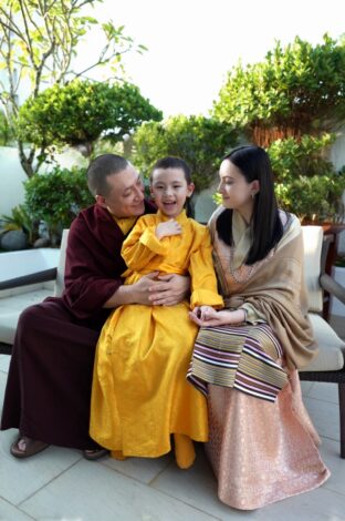 Thugseyla with Karmapa and Sangyumla