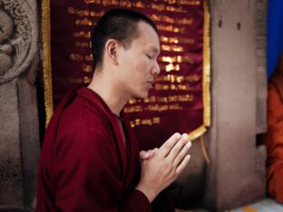 Thaye Dorje, His Holiness the 17th Gyalwa Karmapa, presided over the 2024 Kagyu Monlam in Bodh Gaya. Photo: Tokpa Korlo