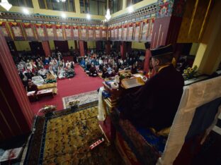 Public Meditation Course 2024 at the Karmapa International Buddhist Institute. Photo: Tokpa Korlo