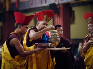 Public Meditation Course 2024 at the Karmapa International Buddhist Institute. Photo: Tokpa Korlo