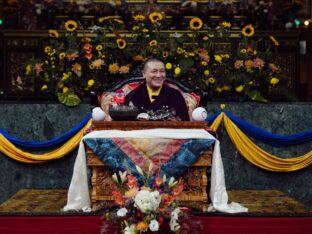 Public Meditation Course 2024 at the Karmapa International Buddhist Institute. Photo: Tokpa Korlo