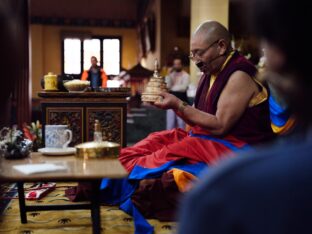 Public Meditation Course 2024 at the Karmapa International Buddhist Institute. Photo: Tokpa Korlo