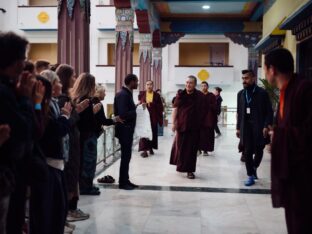 Public Meditation Course 2024 at the Karmapa International Buddhist Institute. Photo: Tokpa Korlo