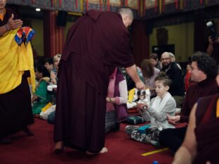 Public Meditation Course 2024 at the Karmapa International Buddhist Institute. Photo: Tokpa Korlo