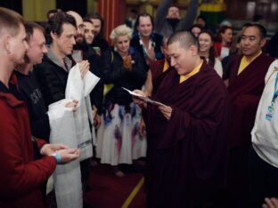 Public Meditation Course 2024 at the Karmapa International Buddhist Institute. Photo: Tokpa Korlo