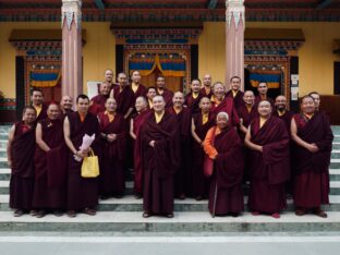 Public Meditation Course 2024 at the Karmapa International Buddhist Institute. Photo: Tokpa Korlo